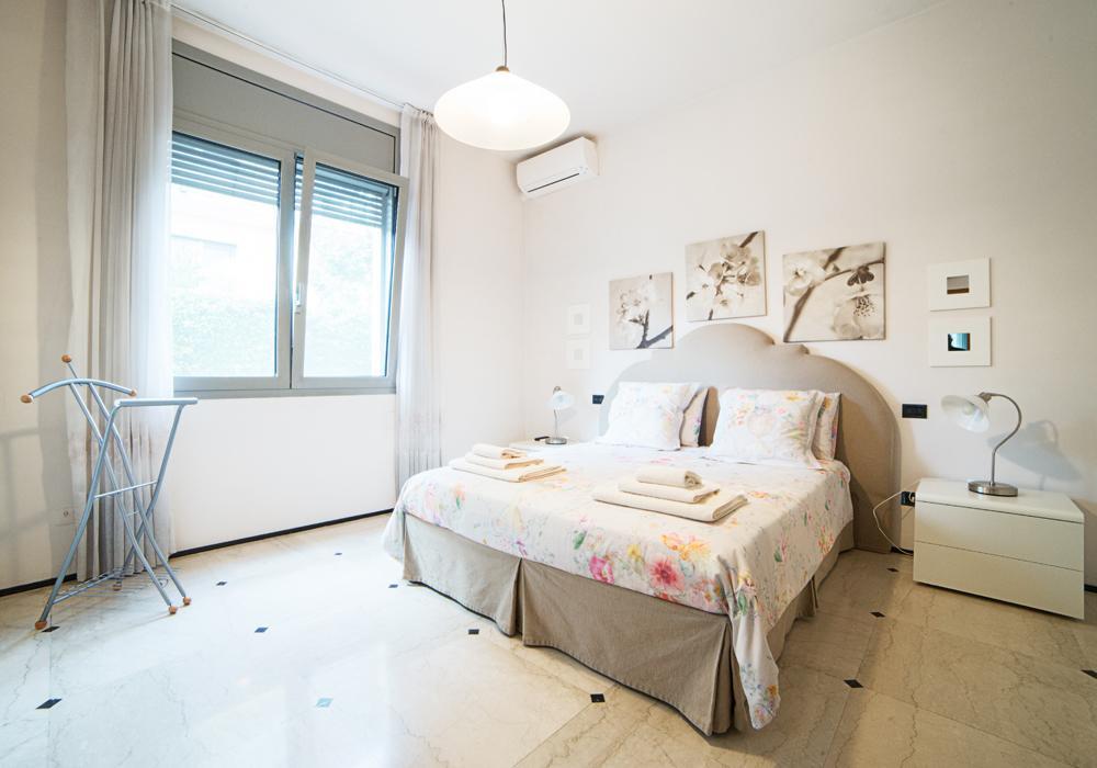 B&B Villa Adriano Desenzano del Garda Bagian luar foto